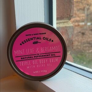 Bath & Body Works Mint leaf and Bergamot triple oil body balm